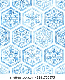 Modalidades marroquíes azules y blancas. Ornamento hexágono acuarela, flores decorativas. Impresión textil de verano. Ilustración vectorial.
