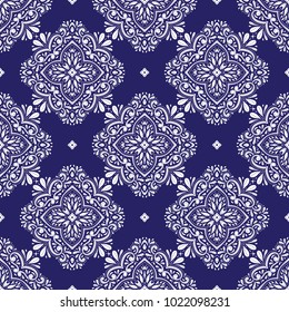 Color azul y blanco ornamental sin costura. Elementos antiguos, paisley. Ornamento. Motivos tradicionales, étnicos, turcos e indios. Excelente para tejidos y tejidos, papel pintado, embalaje o cualquier idea deseada