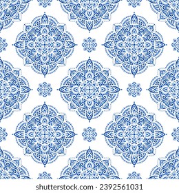 Nahtlose Muster in Blau und Weiß mit Mandala-Ornament. Traditionelle arabische, indische Motive. Ideal für Gewebe und Textilien, Tapeten, Verpackungen oder jede erwünschte Idee.