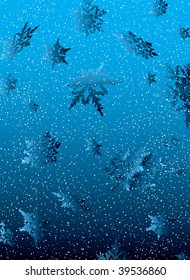 Fundo de neve azul e branco com céu de inverno tema de Natal ideal