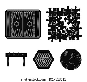 Board game black icons in set collection for design. Game and entertainment vector symbol stock web illustration.