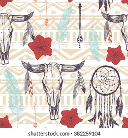 Boho seamless pattern with dreamcatchers and arrows 