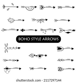 Estilo Boho Arrows set. Ilustración del doodle de contorno negro. Elementos del diario de viñetas.