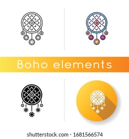 Träumer-Ikone im Boho-Stil. Indisches Indisches Indisches Indisches Indisches Symbol. Böhmisches Vintage-Accessoire. Ethnische, handgefertigte Innendekoration. Lineare Schwarz- und RGB-Farbstile. Einzelne Vektorgrafiken