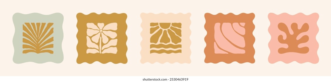 Ilustración de la playa del verano de Boho fijada en marco cuadrado. Hoja de palmera, flor, sol, concha y coral. Iconos tropicales Abstractas del Vector en estilo ingenuo a mano alzada para el logotipo, impresión, patrón, cartel