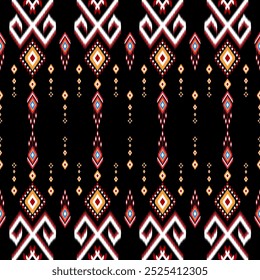 Negrito padrão étnico Ikat apresentando formas geométricas vermelhas, brancas e douradas com motivos de diamante e coração em um fundo preto. Ideal para design de tecido, decoração caseira e moda com uma inspiração tribal 