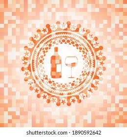 botella y vaso de icono de vino dentro de la ilustración de fondo de azulejos naranja. Mosaico geométrico cuadrado sin fisuras con emblema interior. 