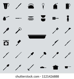 bowl for baking icon. Detailed set of kitchen tools icons. Premium quality graphic design sign. One of the collection icons for websites, web design, mobile app on colored background
