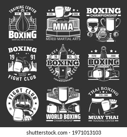 Emblemas del club de boxeo, campeonato Muay Thai de kickboxing, iconos vectoriales. MMA Boxeo academia de lucha deportiva y artes marciales mixtas carteles de la escuela con cinturón de campeonato, guantes de boxeo y bolsa de punteo