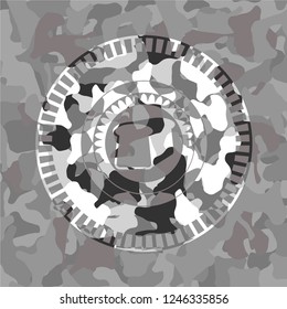 bread icon inside grey camouflaged emblem