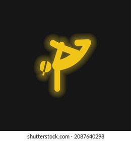 Breakdancing Dancer yellow glowing neon icon