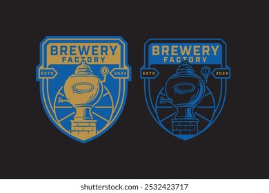 máquina de fabricação de cerveja com tanque de ebulição, filtração, destilaria retro emblema logotipo design para cerveja, artesanato, cervejaria. tubo e cobre produção de cerveja emblema coleção logotipo para fábrica de cervejaria e indústria 