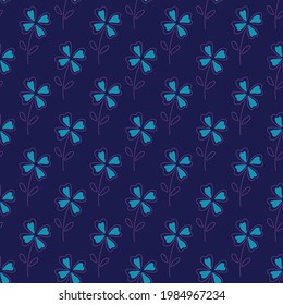 Hellblaues, vierblättriges, stumpfes, nahtloses Muster im Doodle-Stil. Navy-blauer Hintergrund. Vektorgrafik für saisonale Stoffdrucke, Stoffe, Banner, Hintergründe und Wallpaper.