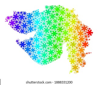 Mosaico degradado brillante del mapa del estado de Gujarat diseñado para anuncios navideños. El mosaico del mapa del estado de Gujarat está diseñado a partir de cristales de hielo brillantes. Diseñado para afiches patrióticos.