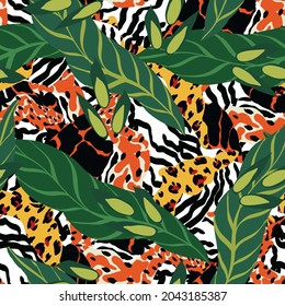 Bright Jaguar and Palm Vector Seamless Pattern. Animal Cheetah Print. Tropical Illustration. Tiger and Leaves Motley Fashion Background.