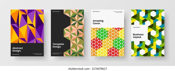 Conjunto de diseño de folletos de formas de mosaico brillante. Colorida colección de ilustraciones vectoriales de diseño de informes anuales.