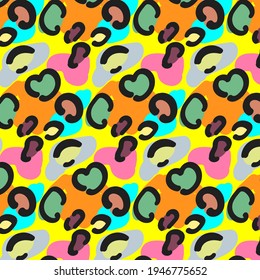 bright pattern with imitations of the color of the leopard. wild print