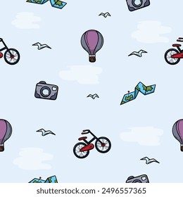 Helles, nahtloses Muster zum Verpacken von Papier mit Ballon, Karte, Fahrrad und Kamera. Einfacher Vektorhintergrund mit sich wiederholenden Elementen. Illustration im Zusammenhang mit Urlaub, Reisen, Meer und Touren