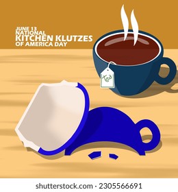 Copa y taza de vidrio azul rota llena de té sobre mesa marrón y texto en negrita sobre fondo marrón claro para conmemorar el Día Nacional de la Cocina Klutzes de América el 13 de junio