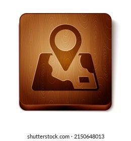 Mapa doblado marrón con icono de marcador de ubicación aislado en fondo blanco. Botón cuadrado de madera. Vector