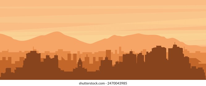 Afiche panorámico marrón del horizonte de la ciudad con edificios de fondo brumoso, amanecer, nubes y montañas de BELO HORIZONTE, BRASIL