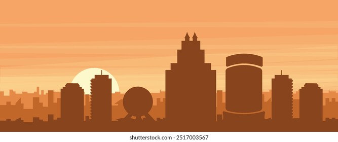 Póster panorámico marrón del horizonte de la ciudad con edificios de fondo brumoso, amanecer, nubes y montañas de ORLANDO, ESTADOS UNIDOS