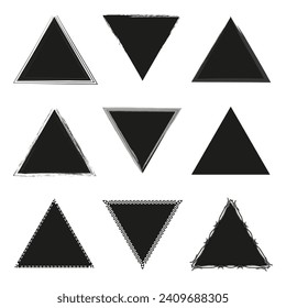 Elementos con forma de triángulo de tinta de pincel. Ilustración vectorial. EPS 10.