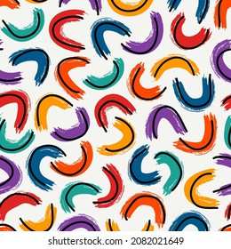 Brushstrokes motif geometric print. Paint brush curve smears seamless pattern. Freehand grunge design background. Trendy handdrawn modern simple geo ornament. Artistic hand drawn abstract wallpaper