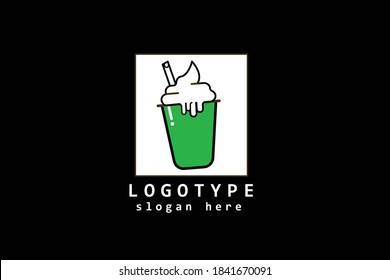 logotipo de imagen de té burbuja con colores de fondo negro