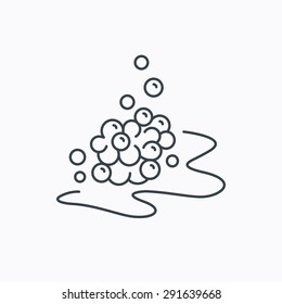 Bubbles icon. Foam for bathing sign. Washing or shampoo symbol. Linear outline icon on white background. Vector