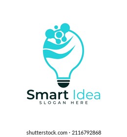 idea inteligente del logotipo de la lámpara de foco
