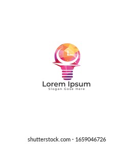 Plantilla de diseño del logotipo del reloj de la lámpara en bombilla. concepto de diseño de reloj inteligente.