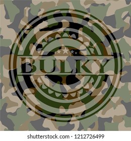 Bulky on camouflage pattern