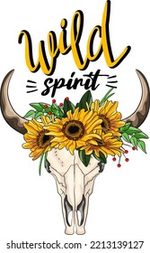 Calavera de toro con girasoles caricatura ilustrativa vectorial. Espíritu salvaje con letras creativas. Símbolo americano chic de Boho. Logo de Wild West aislado en blanco. Búfalo, cabeza de bisonte con flores. Hueso tribal