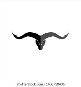 BULLS HEAD MASCOT LOGO FOR GAMING OR SPORT TEAM OR BUSINESS