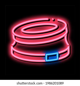 bump Stopp Karting Track Neon Leuchtzeichen Vektorgrafik. Glühende Ikone bump stoppen Karting Track Schild. transparente Symbolillustration