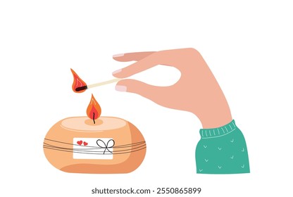 Vela acogedora de cera ardiente, llama. Mano con fósforo ardiente, vela en frasco de vidrio. Corazones, día de San Valentín, vacaciones. La mujer enciende fuego. El fondo blanco. Elemento del interior del hogar.