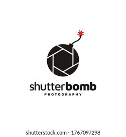 Burnt Wick Black Bomb bereit zum Explodieren mit Hexagon-Blende-Lens-Kamera für Fotografie-Logo-Design