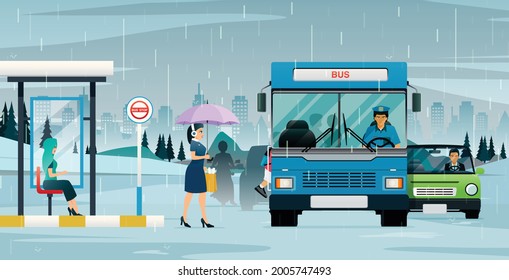 El bus recogía pasajeros mientras la lluvia obligaba al auto a parar.