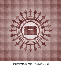 icono del maletín de negocios dentro del emblema o la placa sin costuras rojas con fondo de patrón geométrico abstracto. 