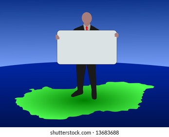 empresario parado en el mapa de Hungría con cartel en blanco