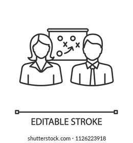 Business strategy scheme linear icon. Partnership. Thin line illustration. Teamwork. Contour symbol. Two colleagues solving problem. Vector isolated outline drawing. Editable stroke