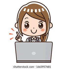 La mujer de negocios explica durante el funcionamiento del PC.