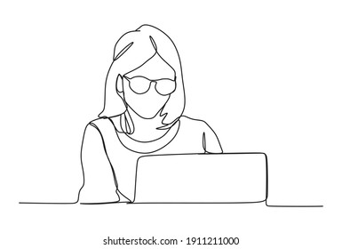 Business woman working on a laptop - Continuous one line drawing