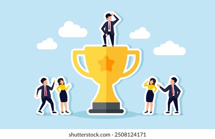 Un hombre de negocios de pie sobre un trofeo, admirado por los empleados o competidores, concepto de ilustración de empresario premiado y reconocido por un servicio excepcional o productos destacados