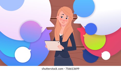 Businesswoman Holding Tablet Speak Over Colorful Chat Bubbles Flat Vector Illustration
