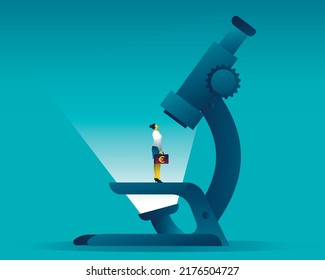 Mujer de negocios bajo un microscopio. Concepto de investigación y análisis de inversores. Sujeto femenino. Ilustración del vector