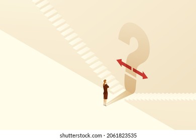 Una mujer de negocios se encuentra en una encrucijada con un gran signo de interrogación sombría que debe tomar la decisión de elegir el camino en el futuro. vector de ilustración isométrica.