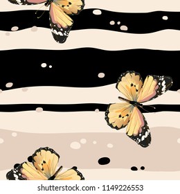 Butterfly hives on pattern with strips