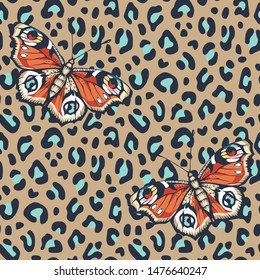 Butterfly. Vector illustration of seamless pattern with insect. 